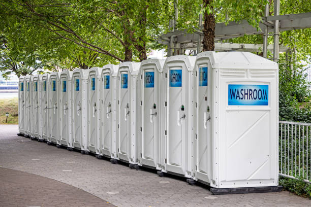 Portable Toilet Options We Offer in Brookfield, MO